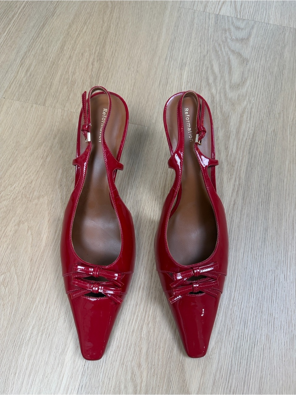 Reformation Noreen Slingback Bow Patent Leather Heels 11 - Picture 4 of 8